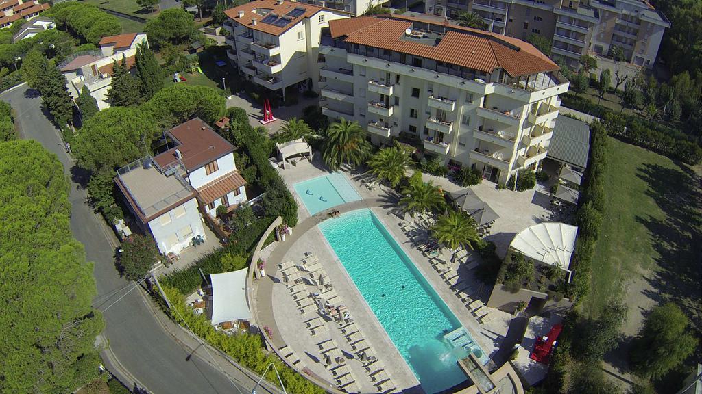 Hotel Residence Stella del Mare Vada Exterior foto